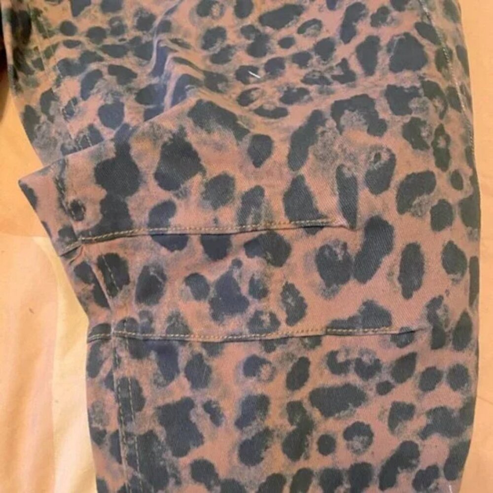 Leopard Print Baggy Barrel Cut Jeans Pants - Picture 4 of 6